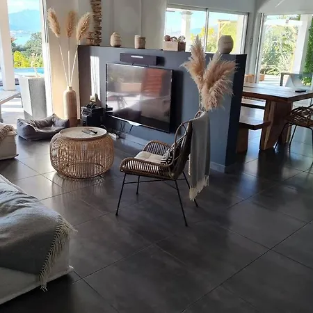 别墅 Individuelle Avec Piscine Privee Chauffee Proche Commerces Et